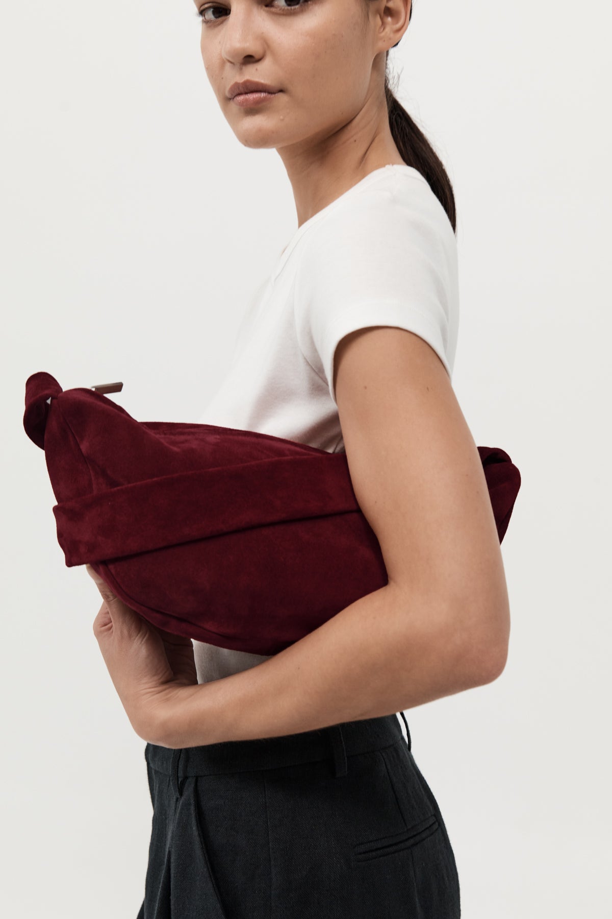 St Agni | Soft Crescent Bag - Rouge