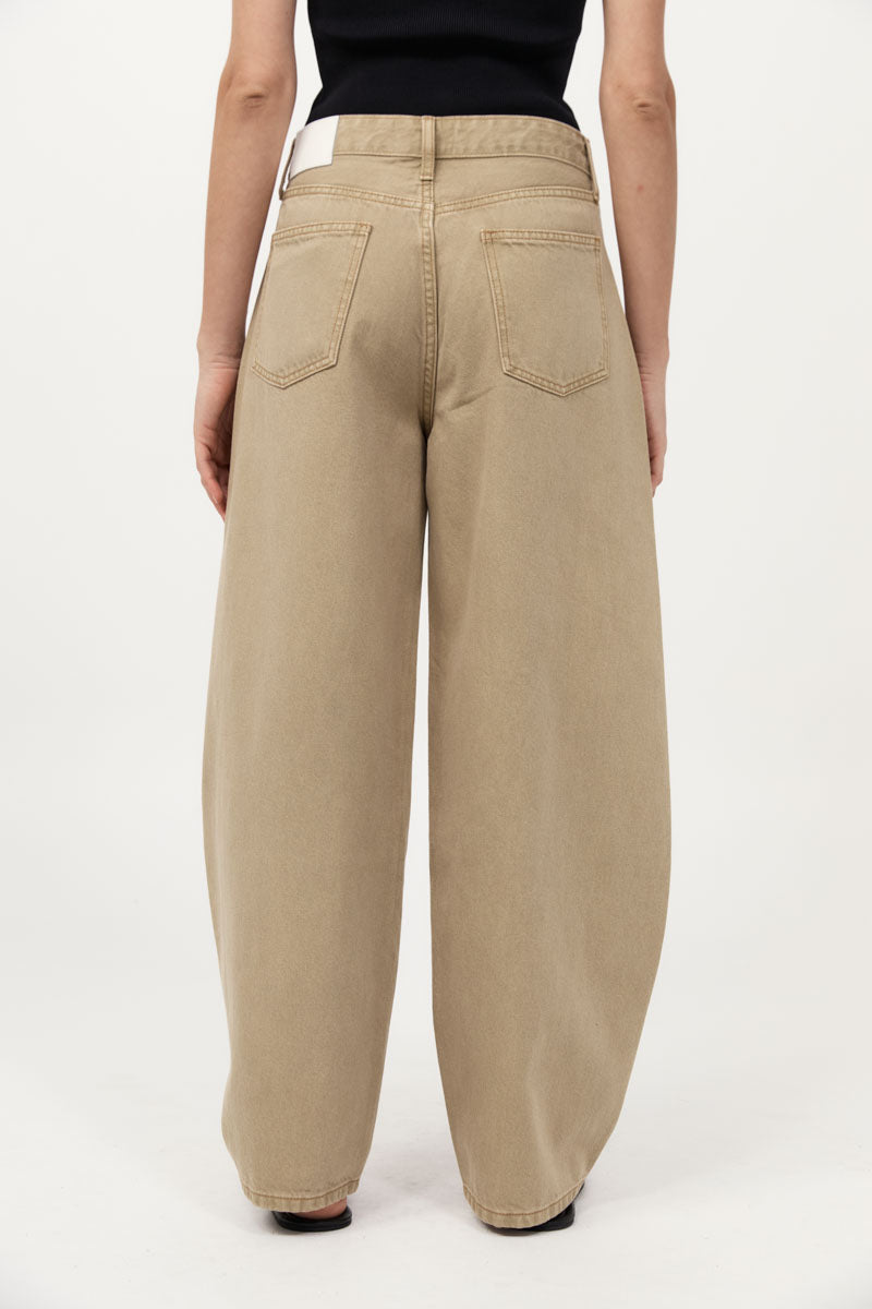 St Agni | Mid Rise Balloon Jeans - Sahara