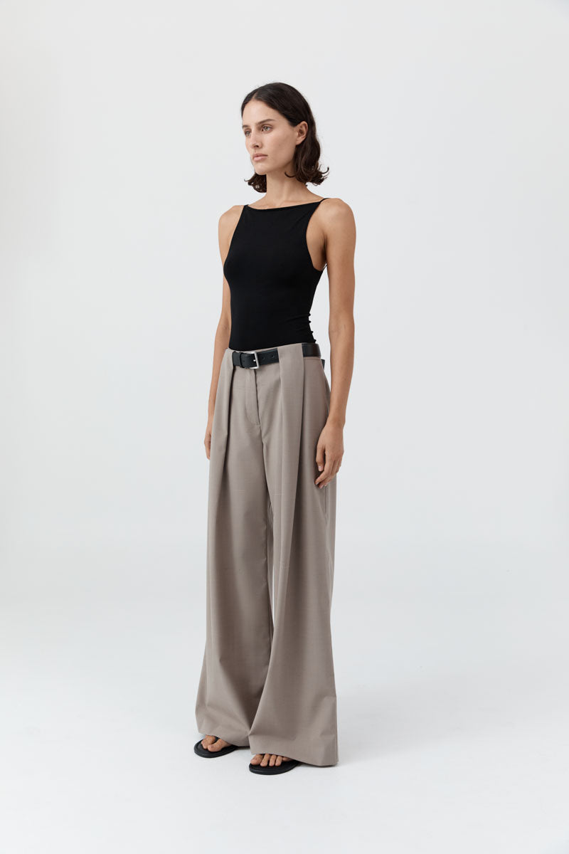 St Agni | Pleat Loop Pant - Mousse
