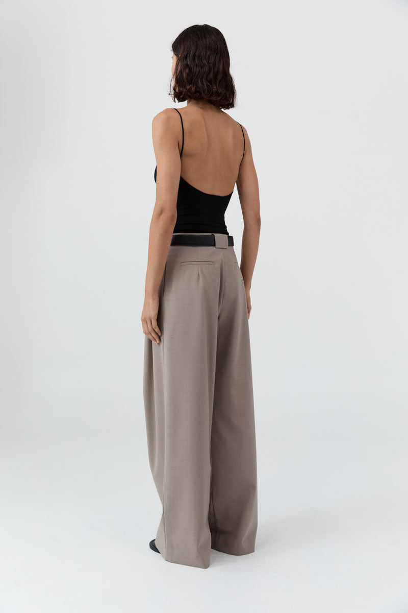 St Agni | Pleat Loop Pant - Mousse