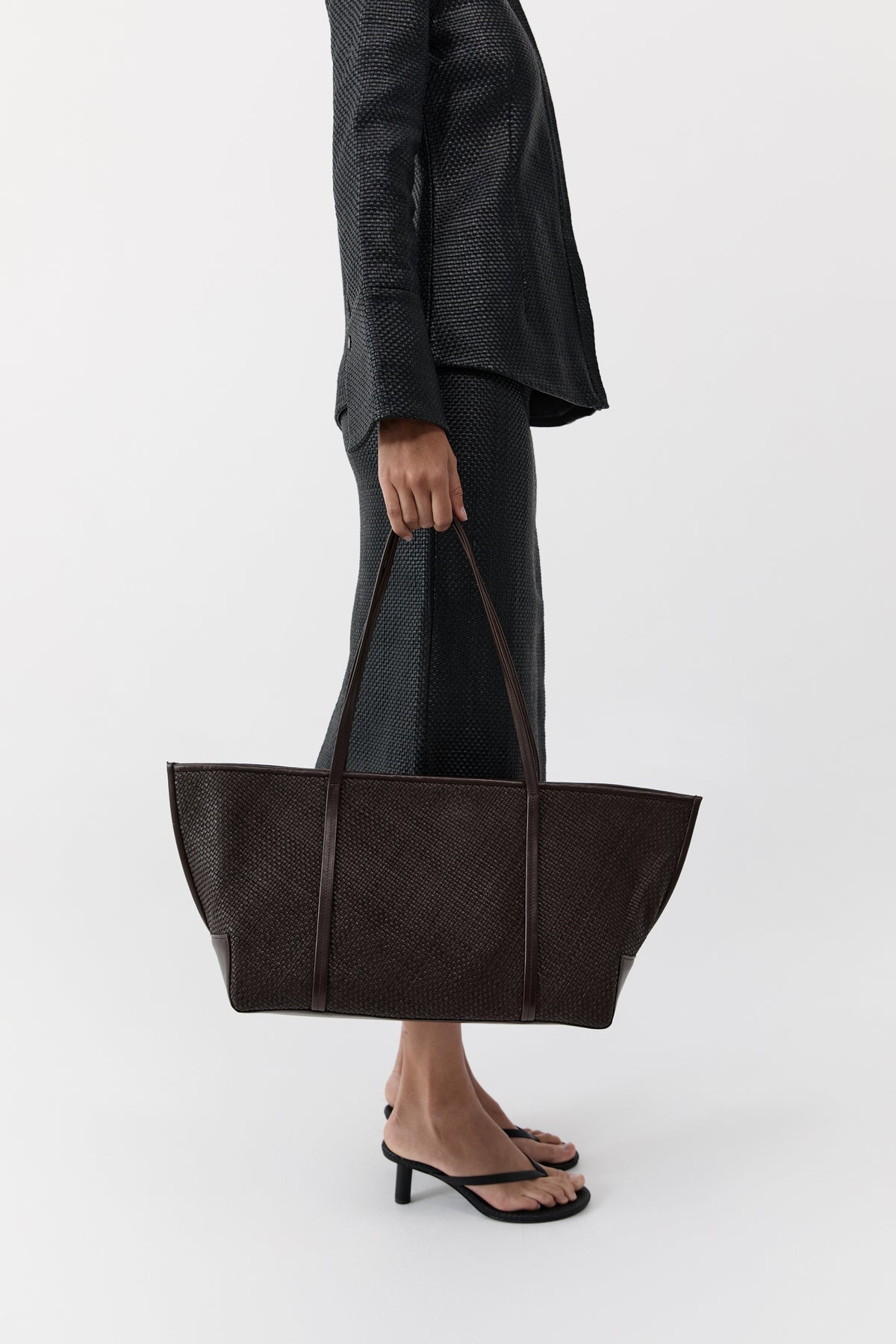 St Agni | Woven Bateau Tote - Coffee