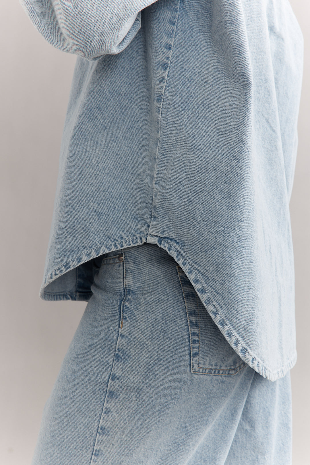 Caitlin Crisp | Luca Shacket - Light Blue