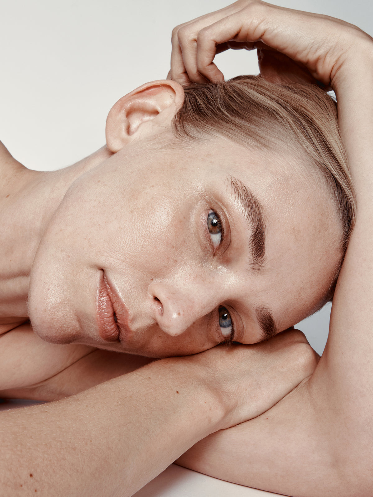 Emma Lewisham | Emma's Beauty Bag & Icons
