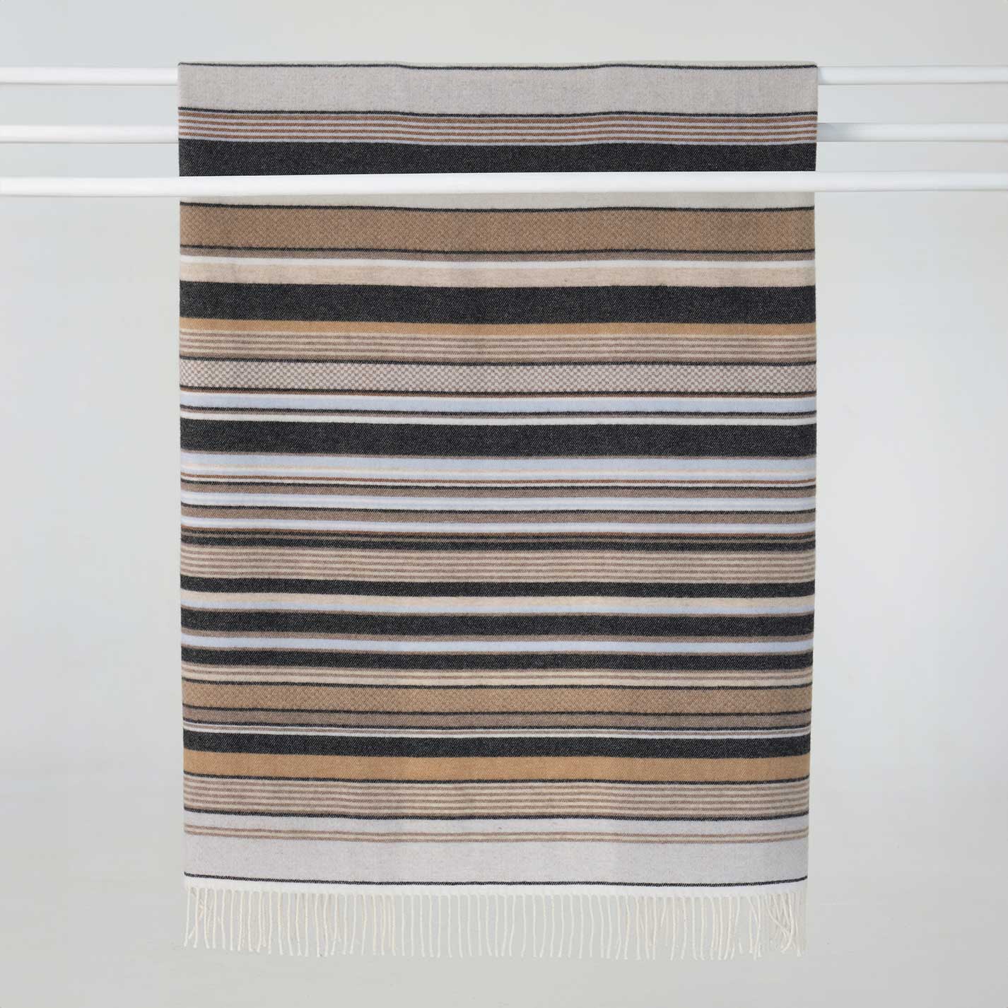 Innate | Throw - Strait Air