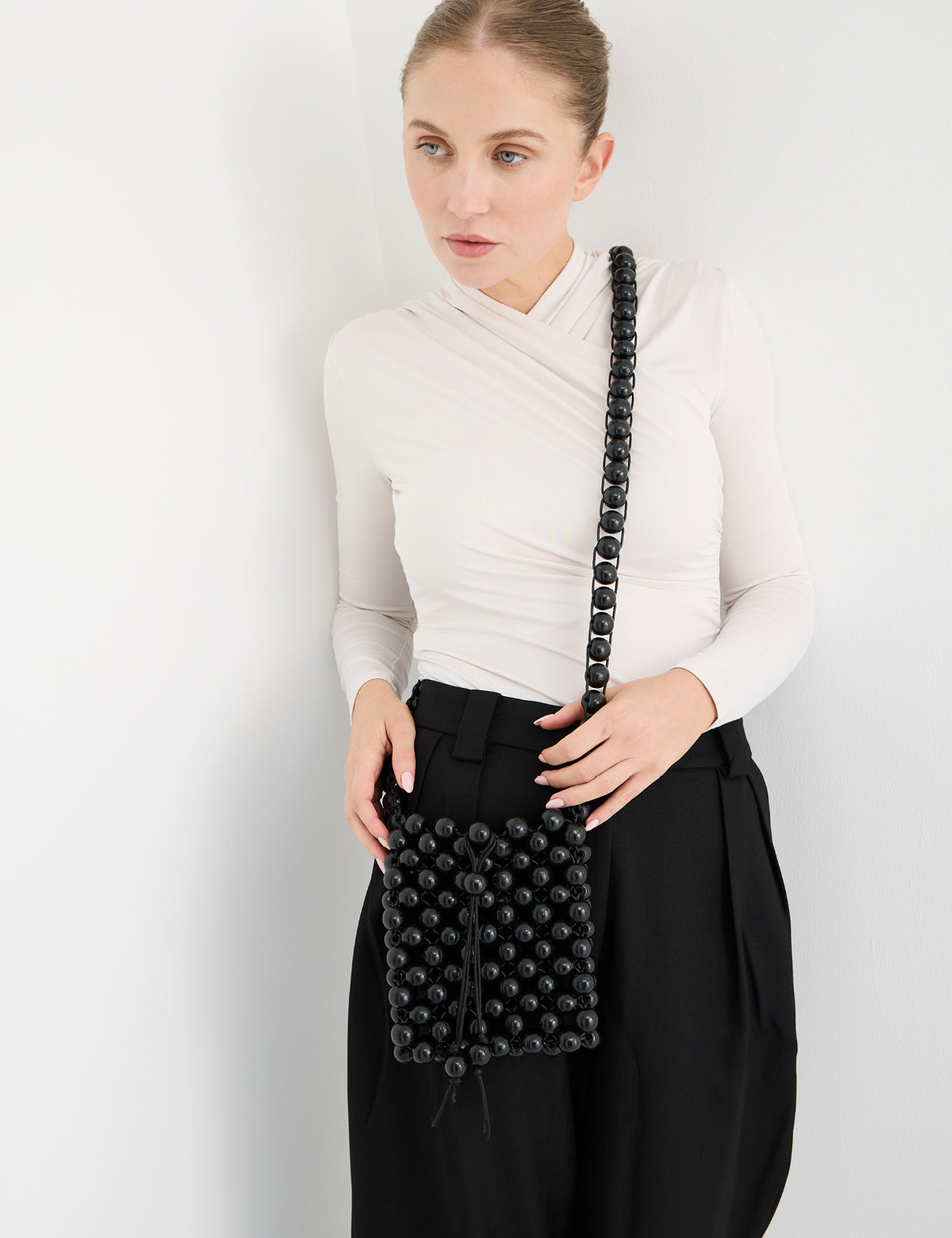 La Tribe | Beaded Crossbody Bag - Black