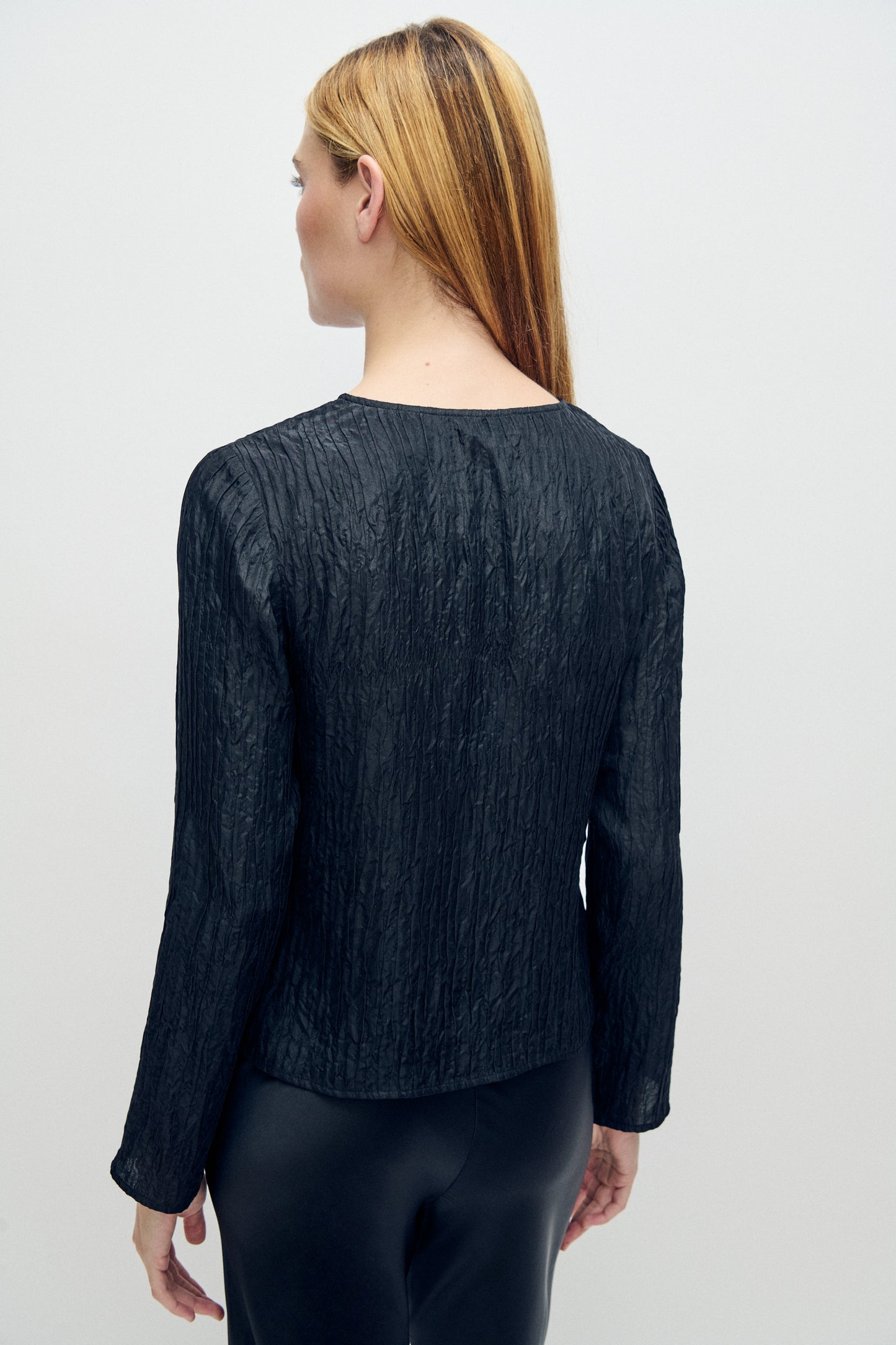 Silk Laundry | Crinkle Long Sleeve Top - Black