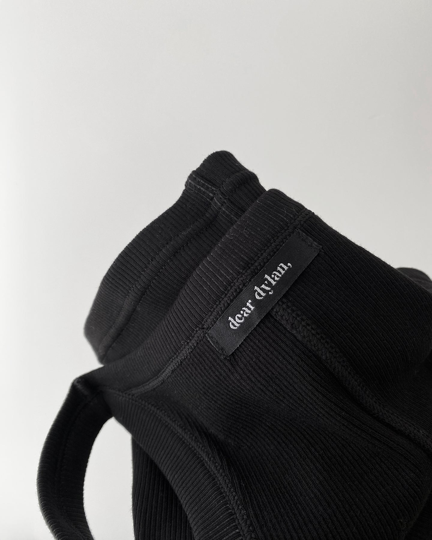 Dear Dylan | Daily Tank - Noir