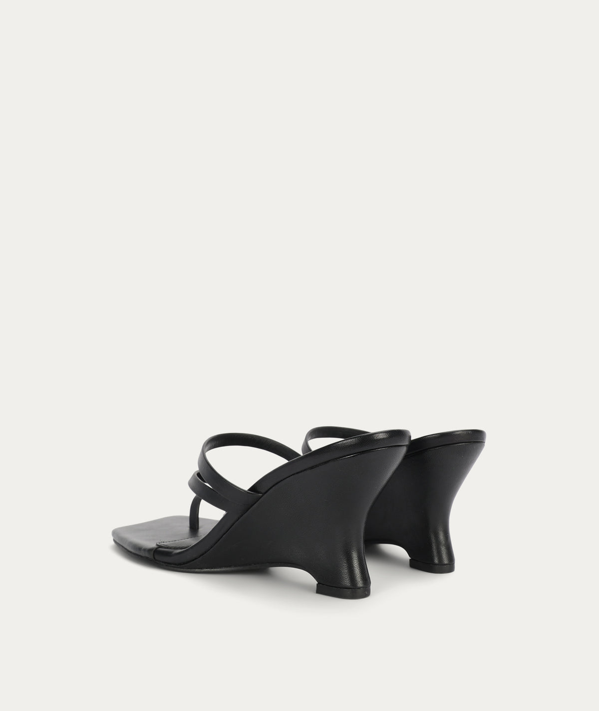 Deadly Ponies | Ariadne Wedge - Black