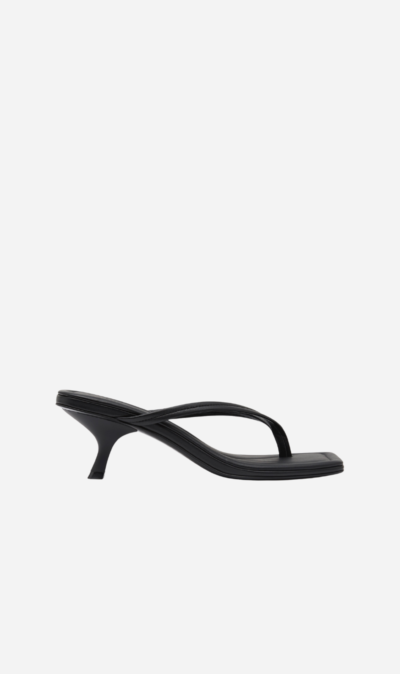 St Agni | Thong Detail Heel - Black