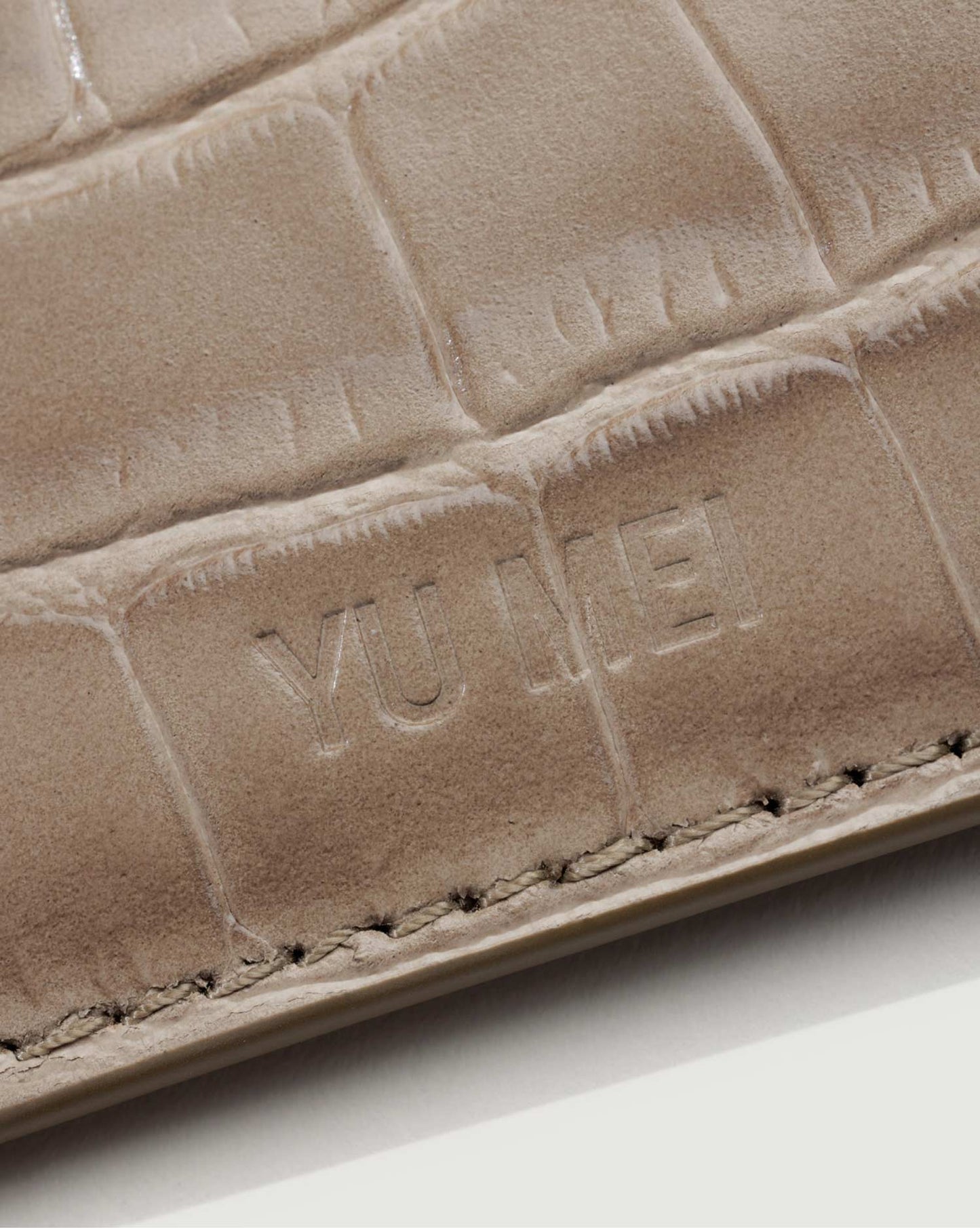 Yu Mei | Frank Cardholder - Dune Croc