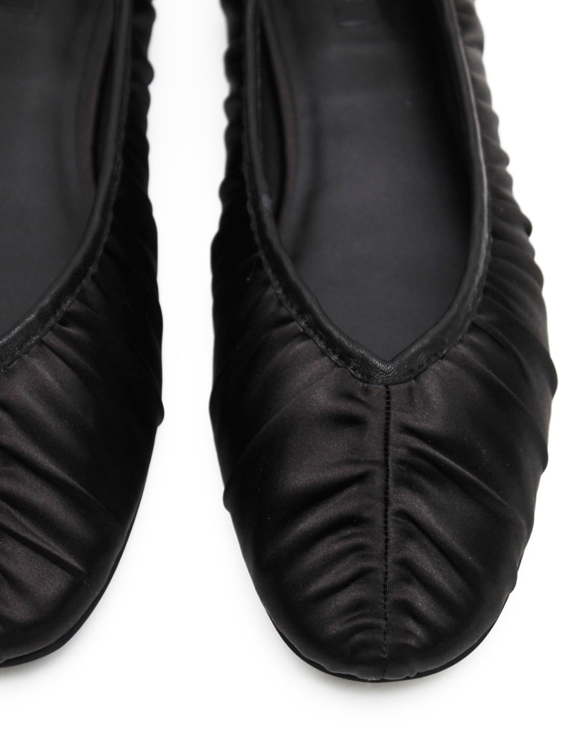 La Tribe | Gathered Flat - Black Satin