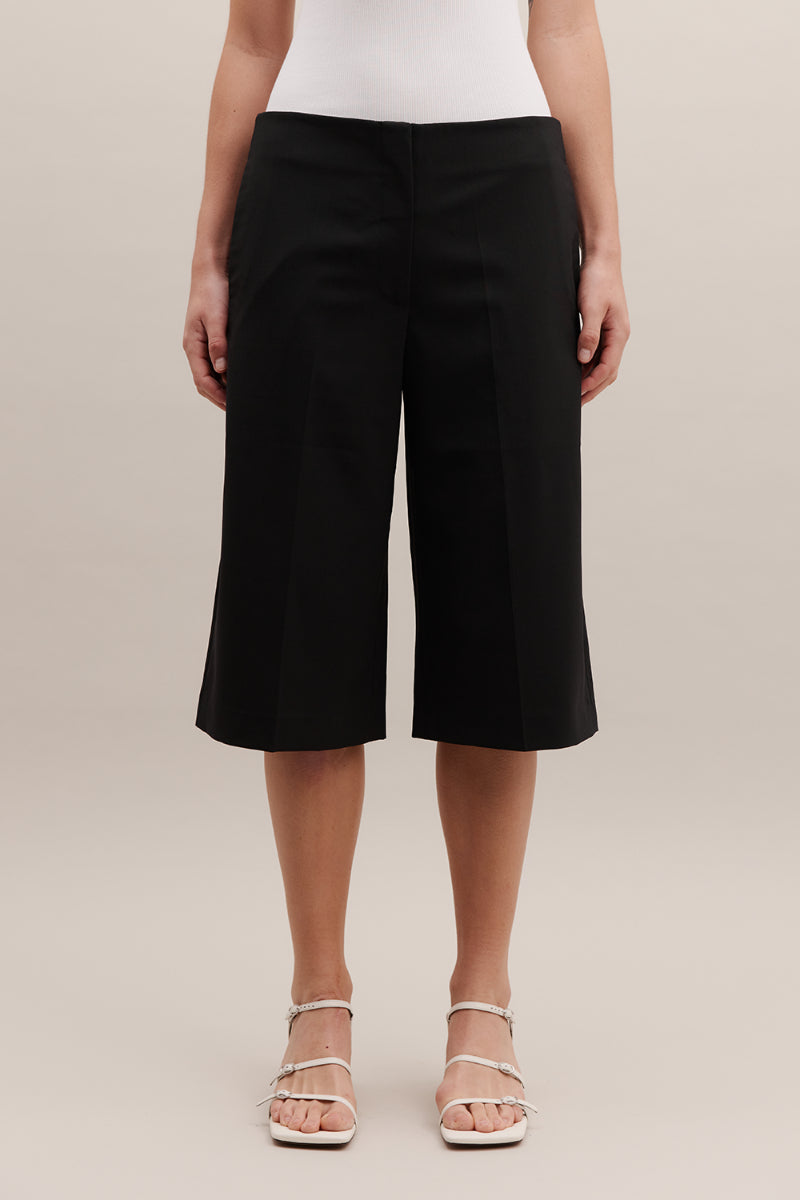 Rebe Long Tailored Short Black Sisters Co