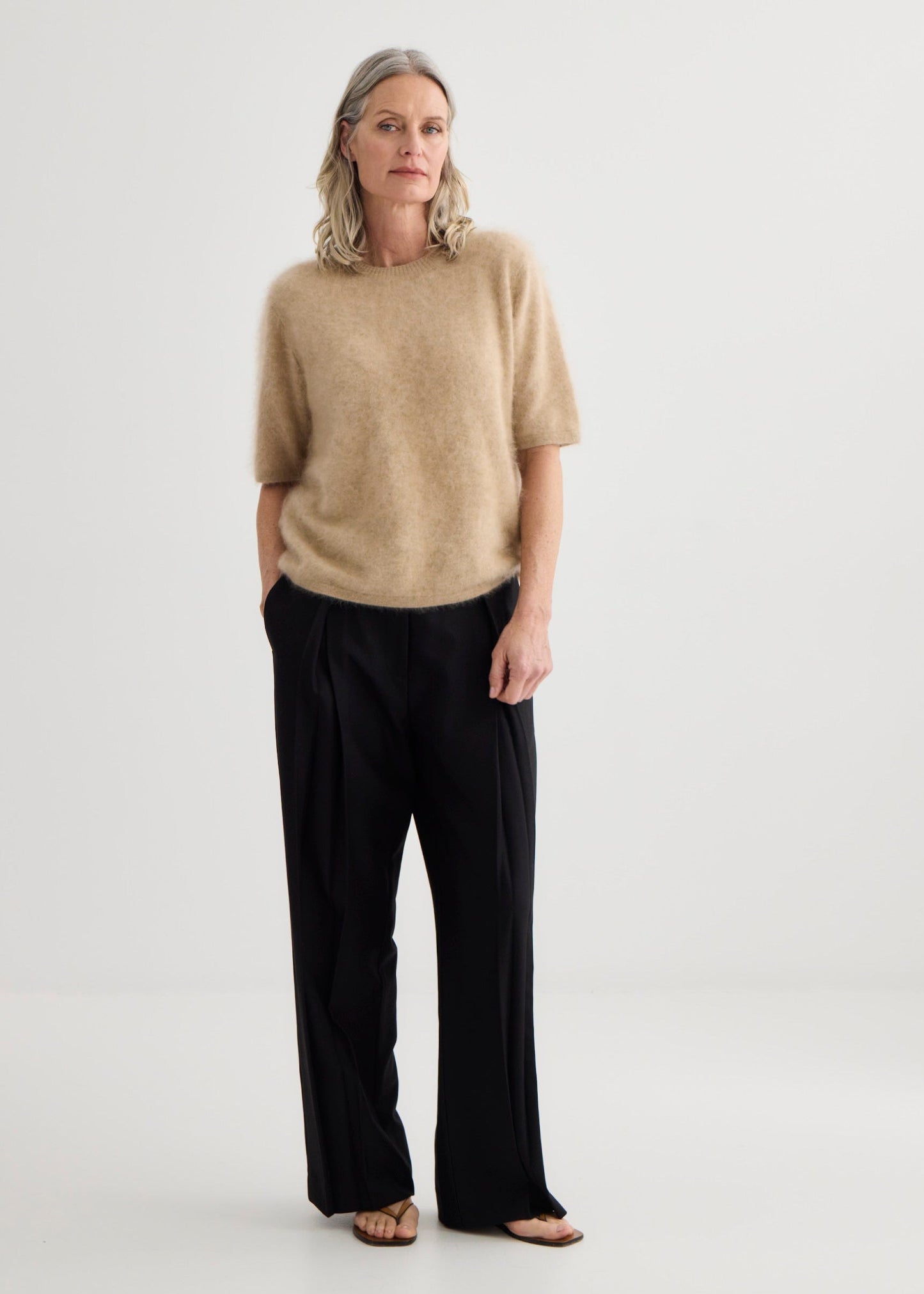 Laing | Brushed Cashmere T.Shirt - Soft Beige