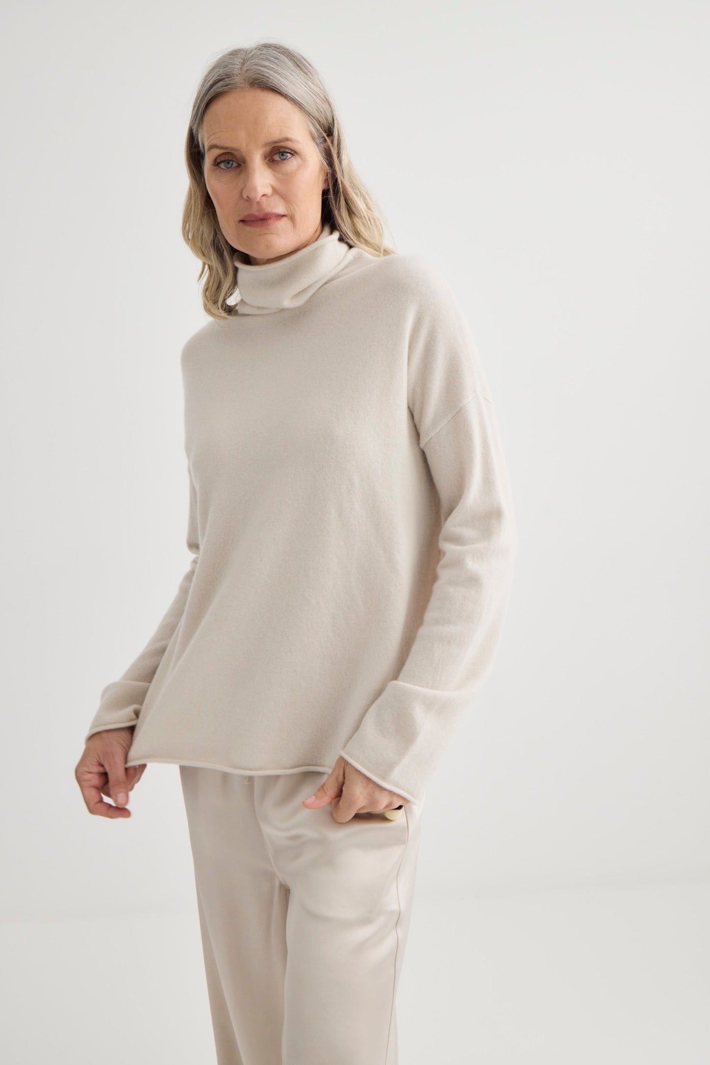 Laing | Mara Cashmere Funnel Neck - Oyster