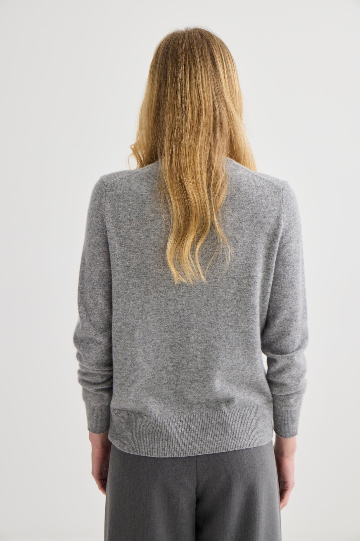 Laing | Cashmere Crewneck Cardigan - Grey Marle