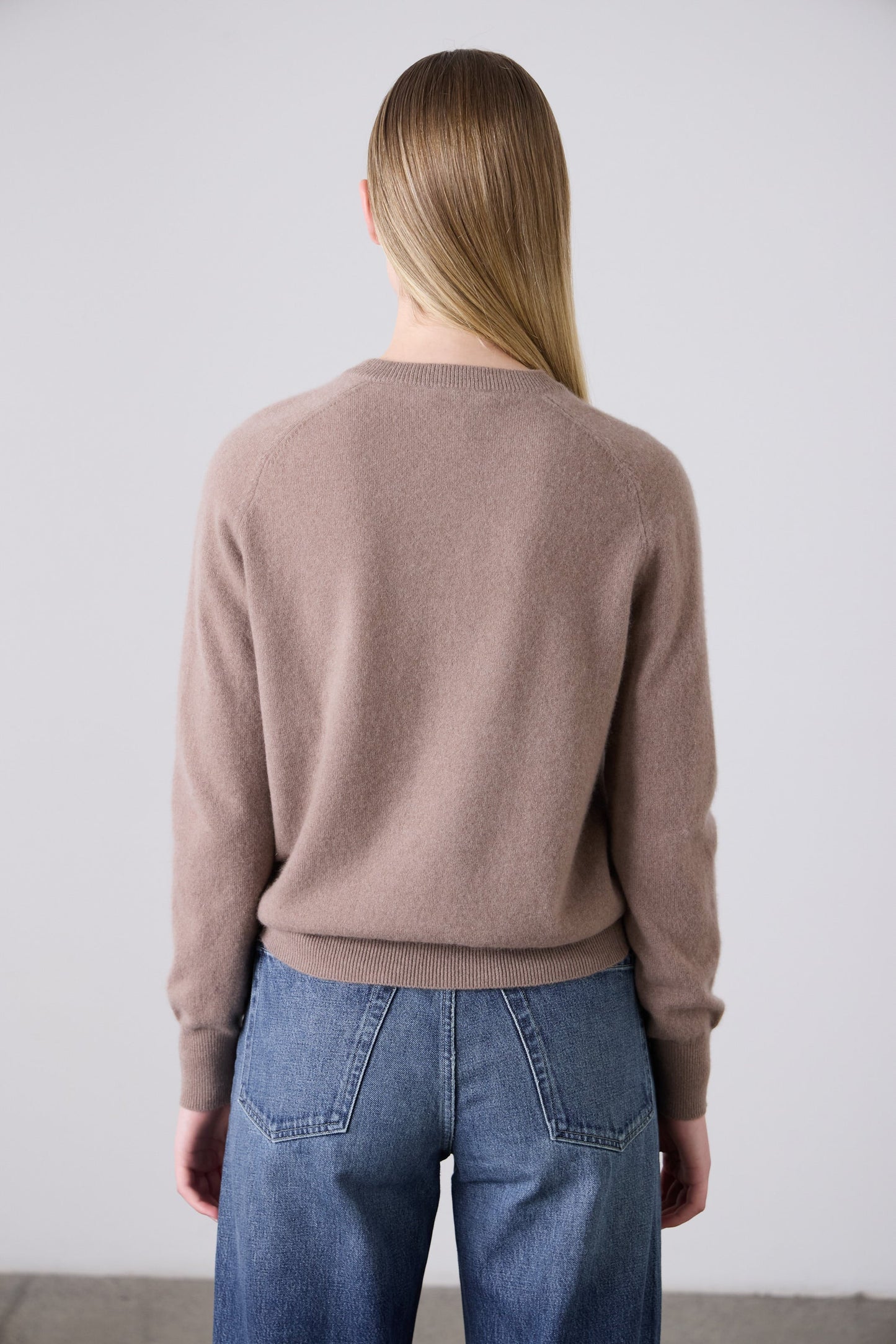 Laing | Amy Cashmere V Neck - Mink