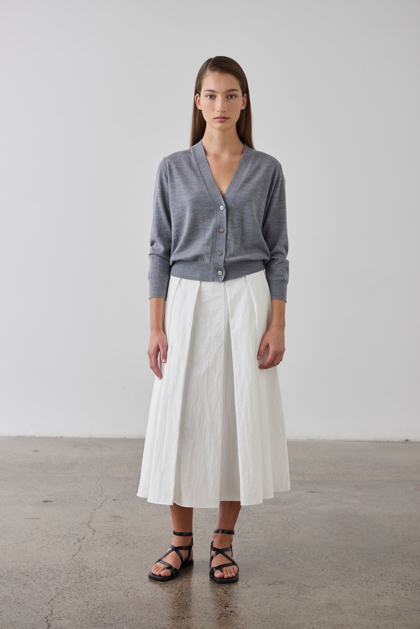 Laing | Merino V Neck Cardi - Grey Marle