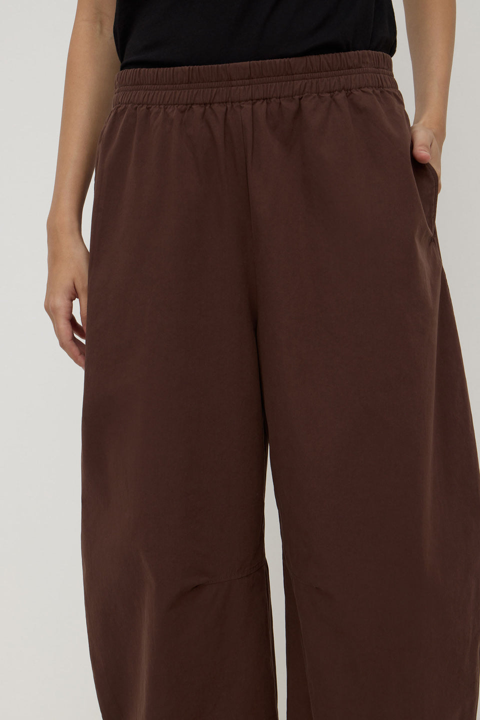 Assembly Label | Lola Barrel Pant - Ganache