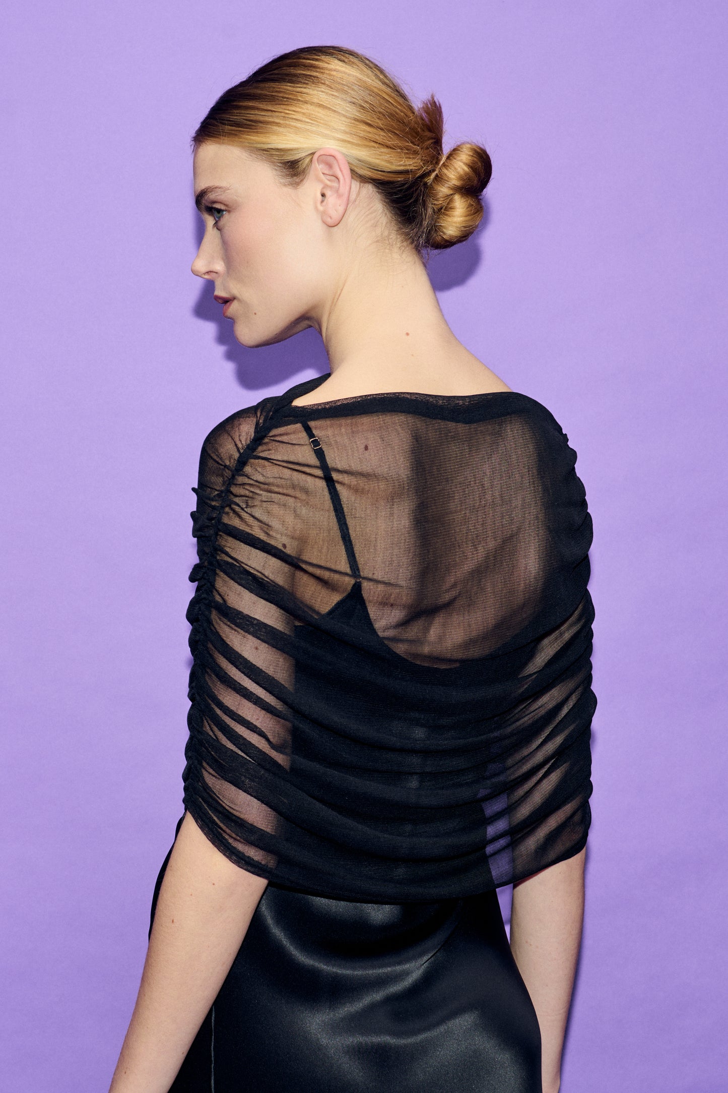 Silk Laundry | Mesh Cape - Black