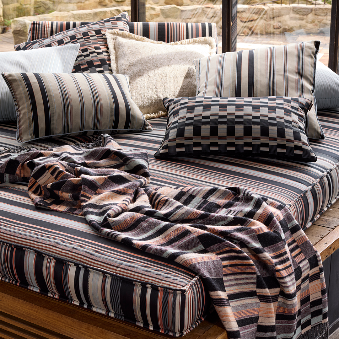 Innate | Throw - Mirage Dusk