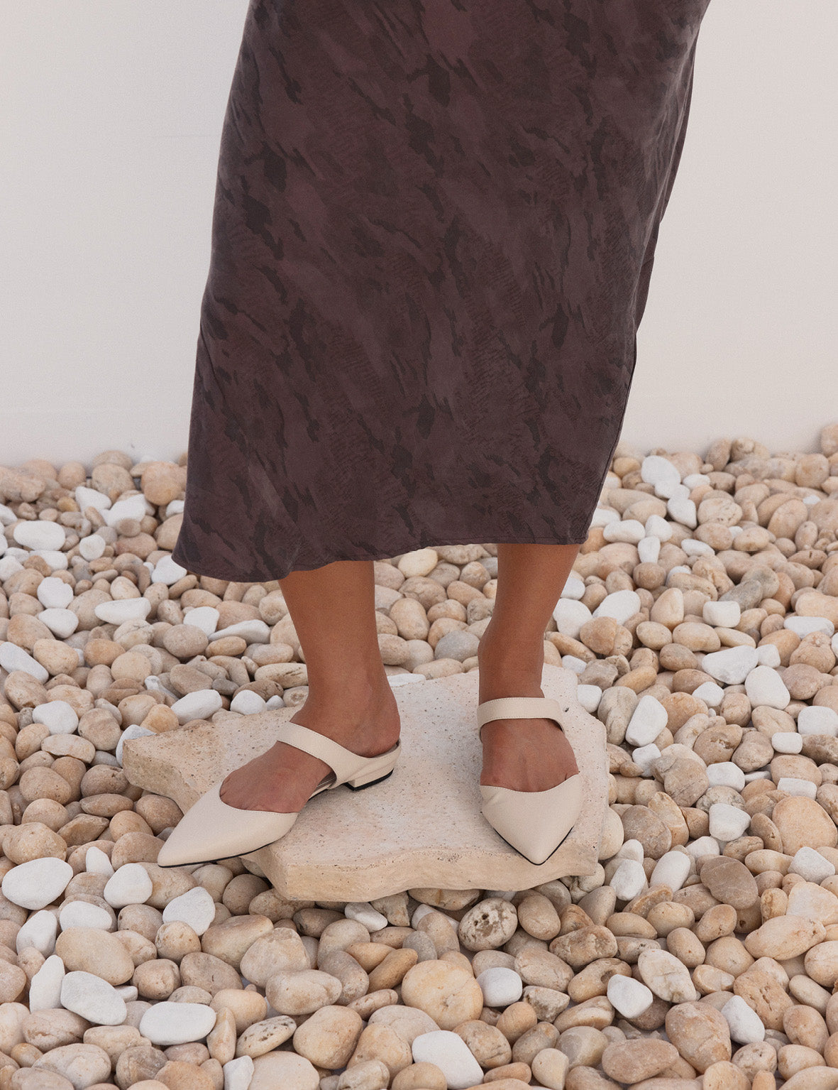 La Tribe | Point Mule - Eggshell