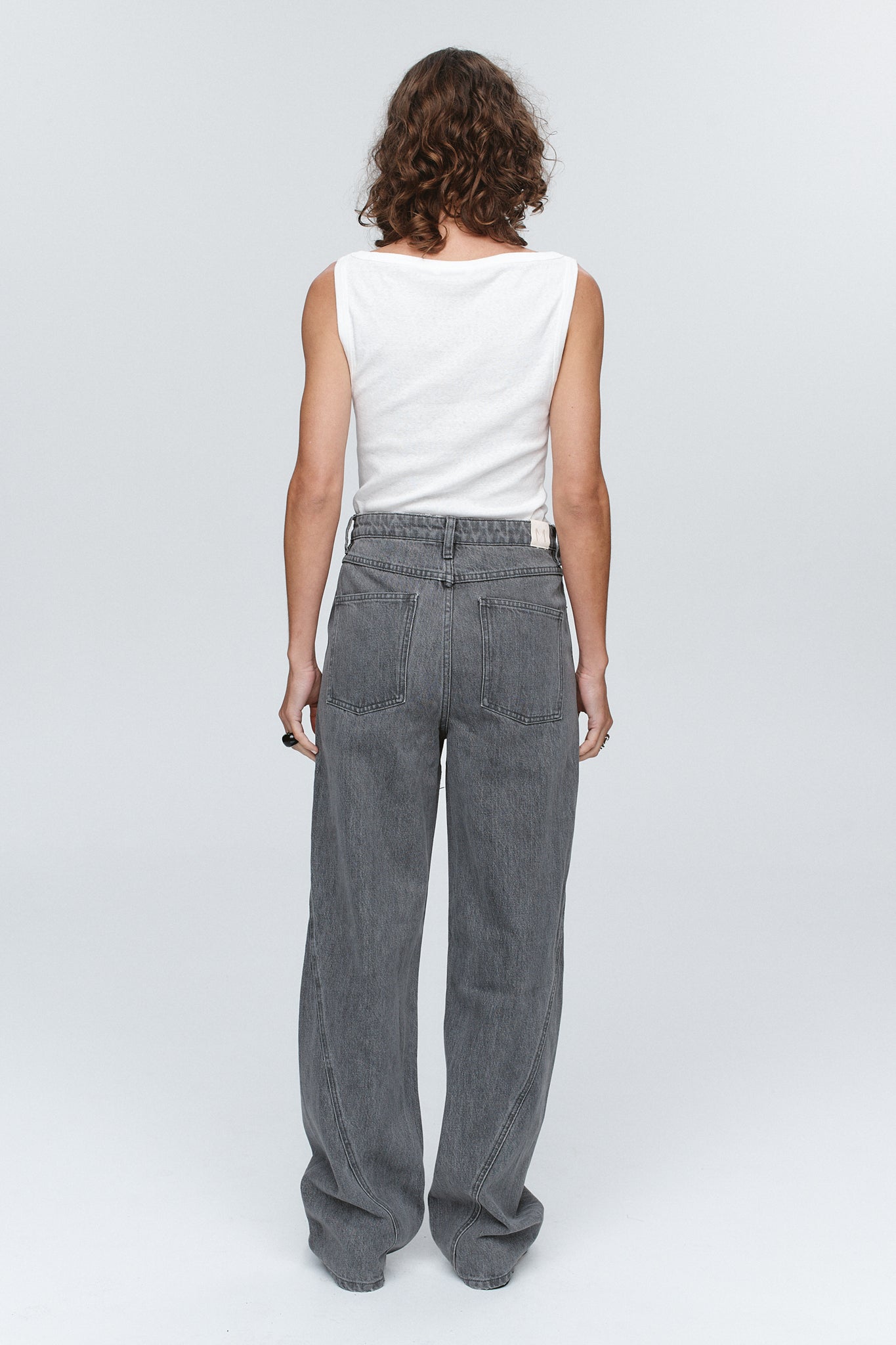 Marle | Relaxed Curve Jean - Stone
