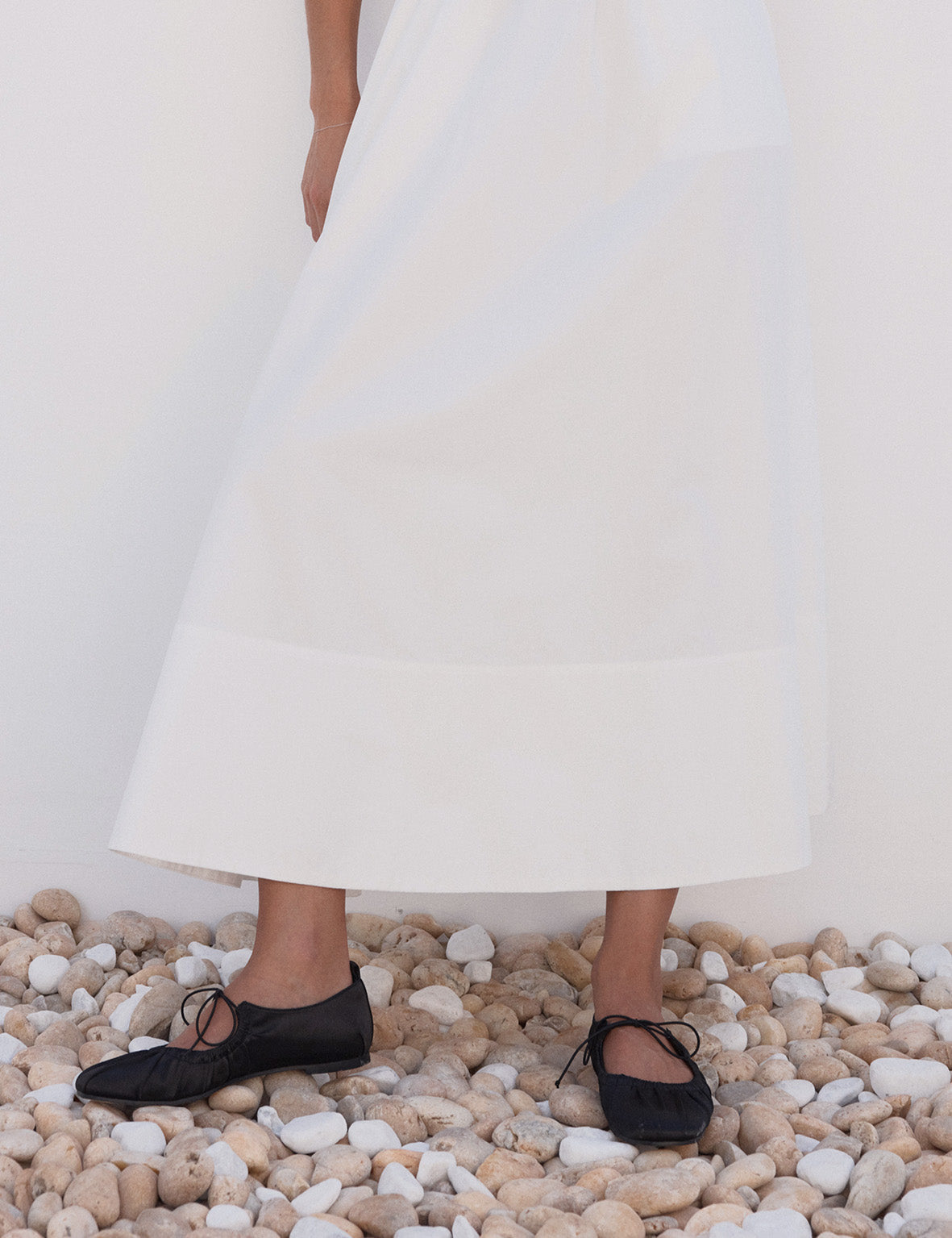 La Tribe | Rouged Flat - Black
