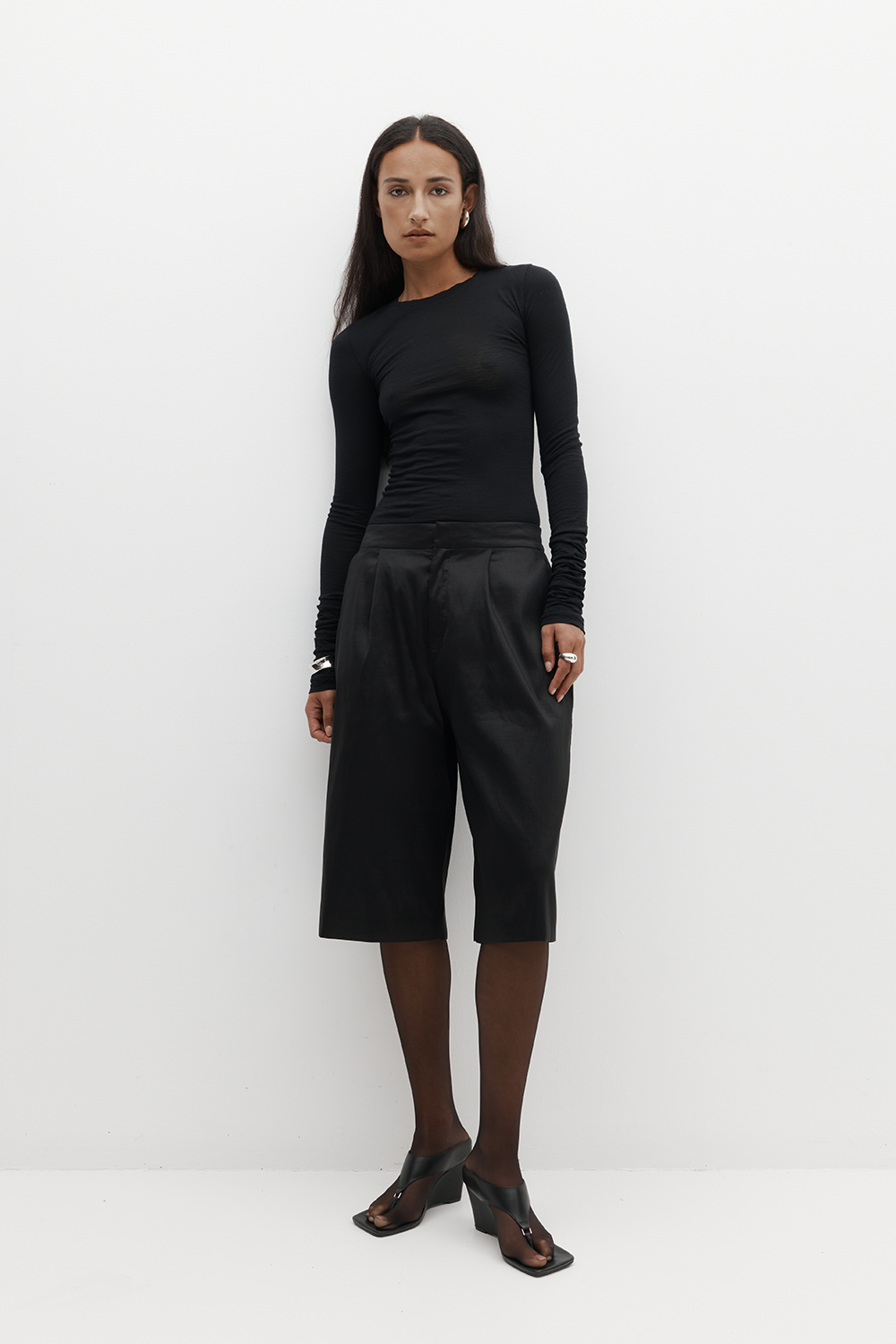 Rebe | New Ruched LS Tee - Black
