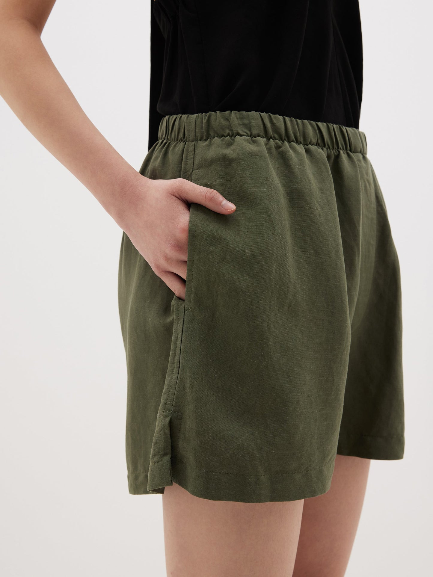 Bassike | Viscose Linen Boxer Short - Khaki