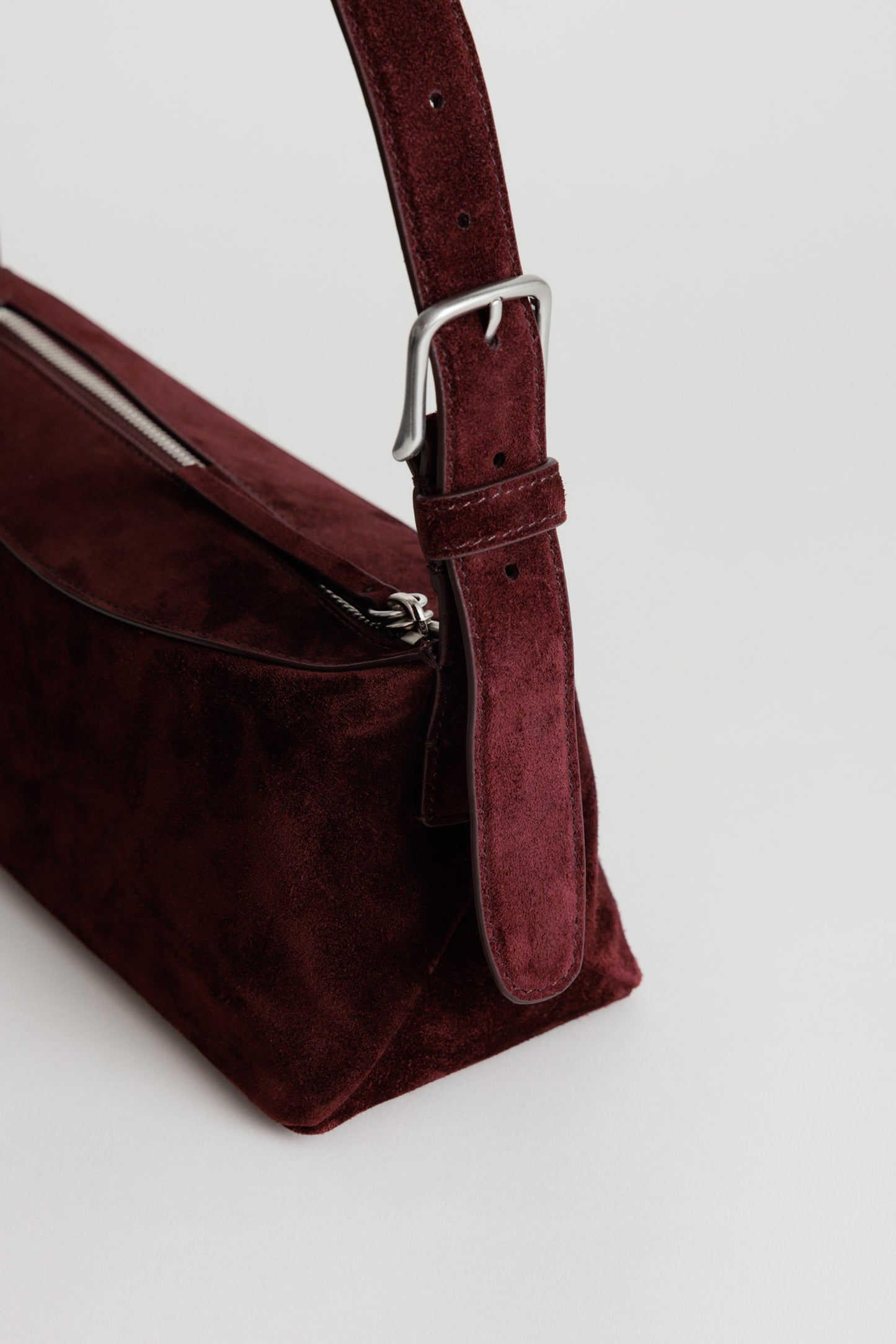 Yu Mei | Bobby Bag - Fire Suede