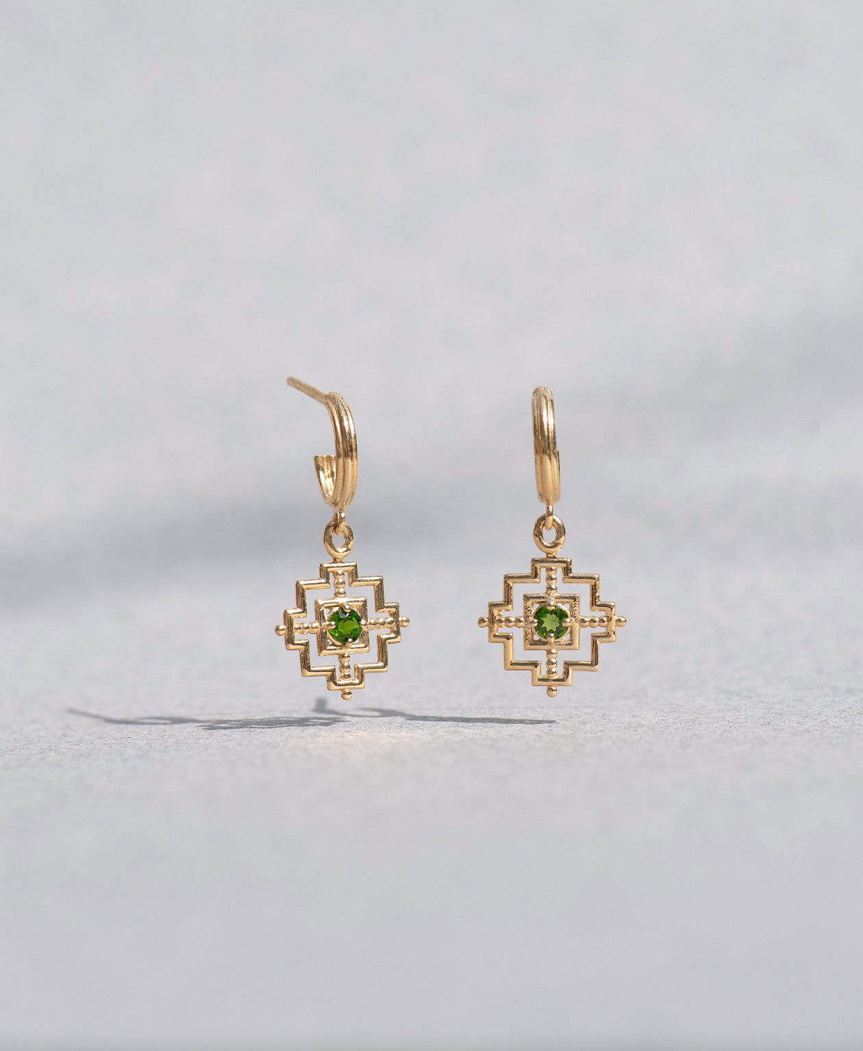 Zoe & Morgan | Centered Earrings - Gold/Chrome Diopside