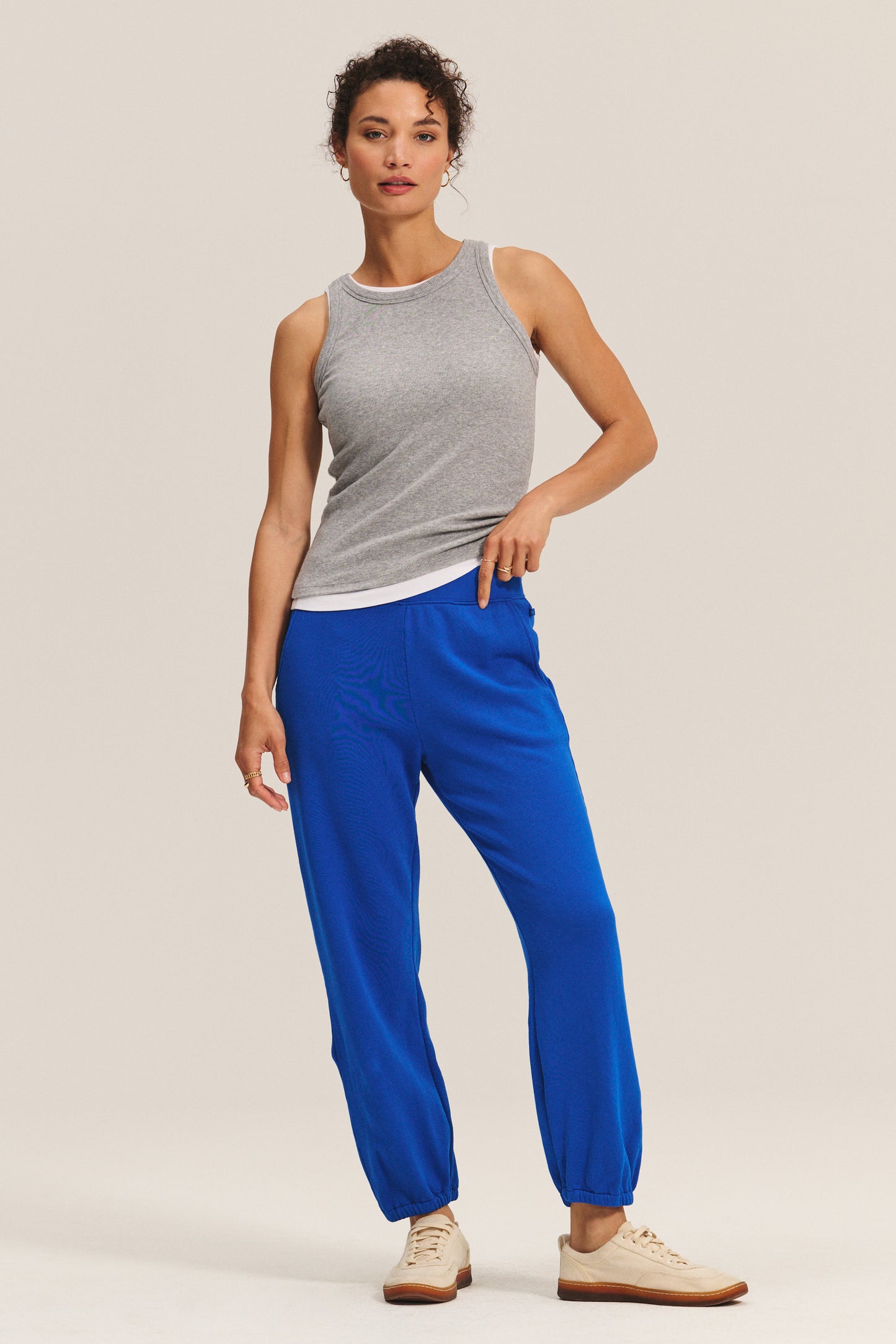 Velvet | Zara 07 - Island