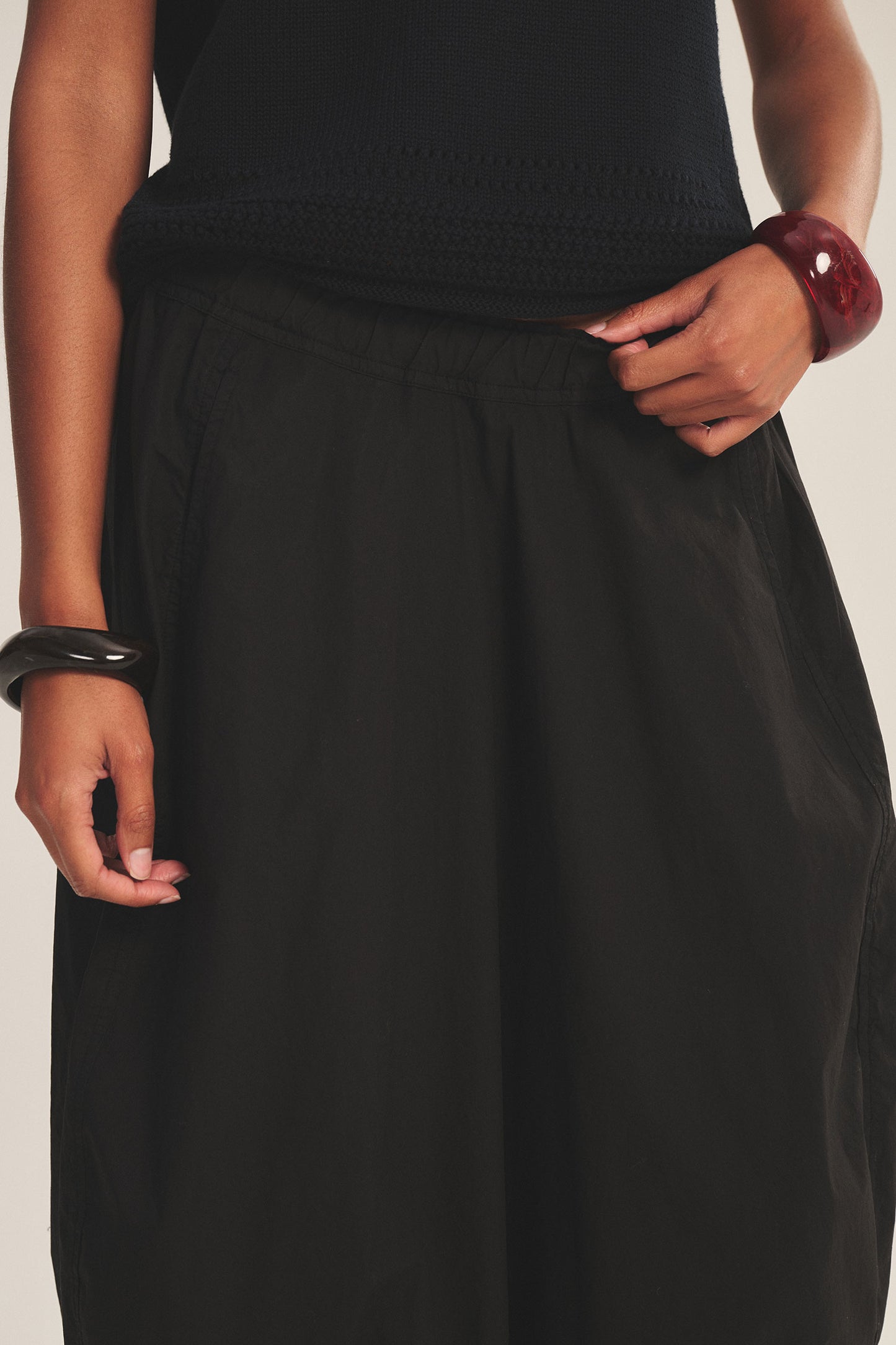 Velvet | Hollis 07 - Black