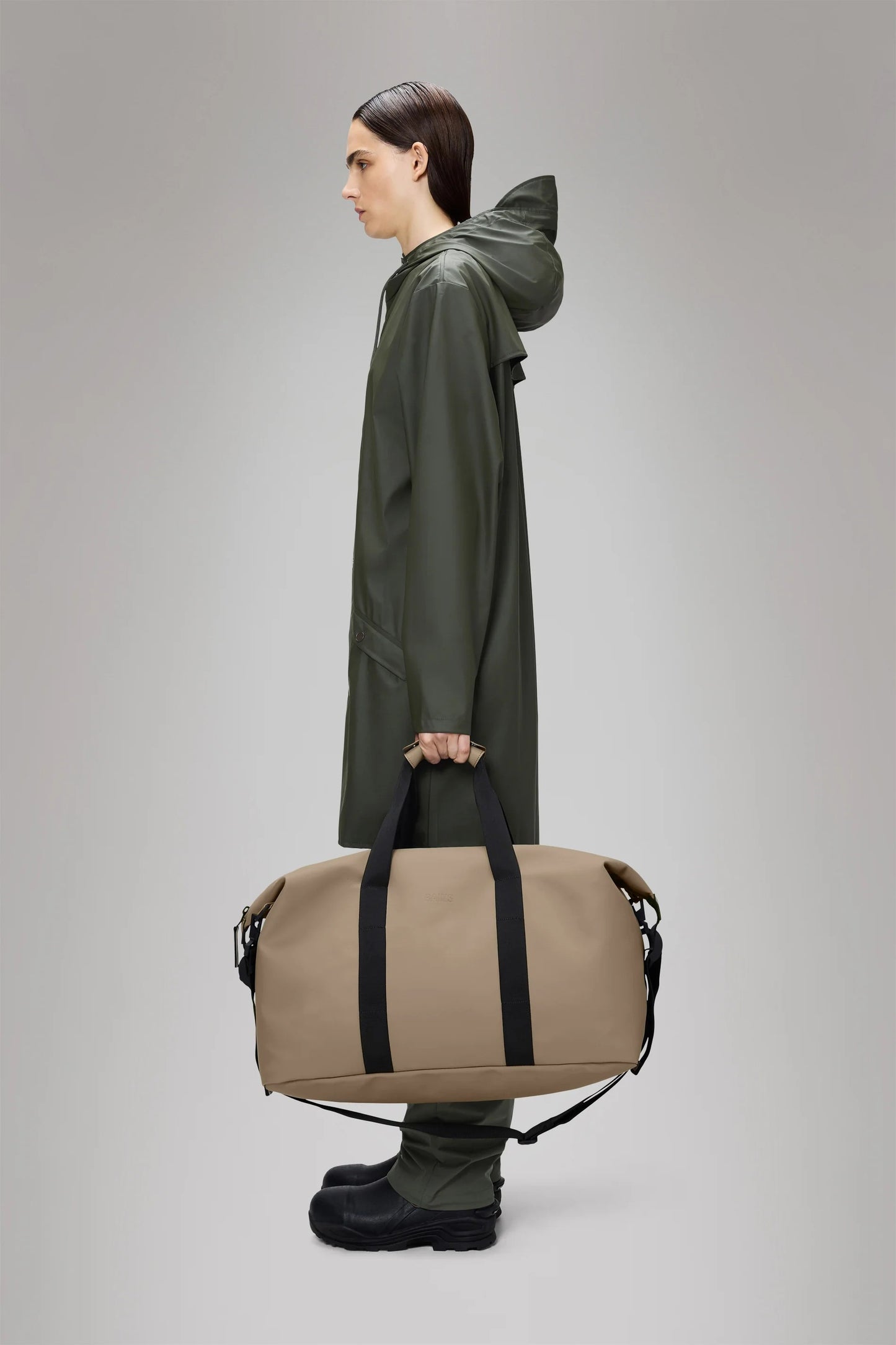 RAINS | Hilo Weekend Bag - Beige