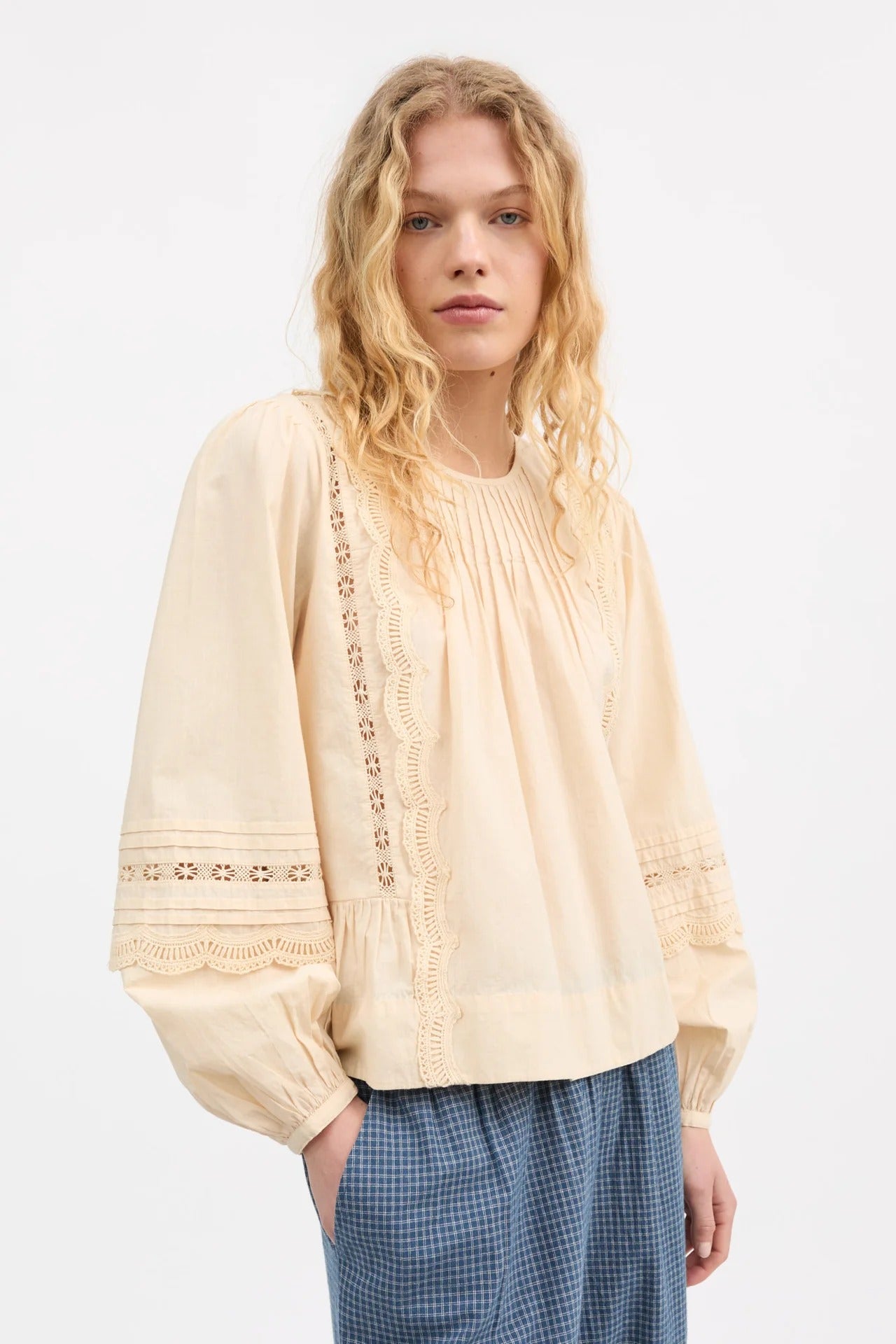 Skall Studio | Leaf Blouse - Antique Beige