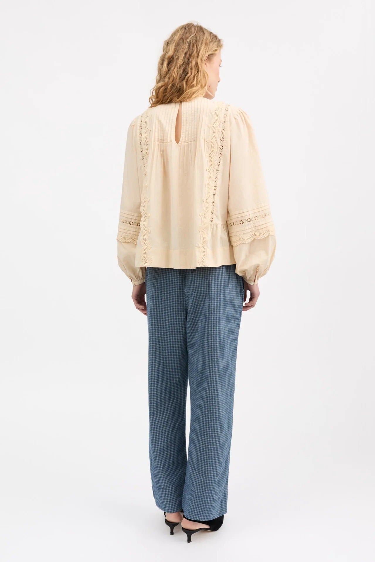 Skall Studio | Leaf Blouse - Antique Beige