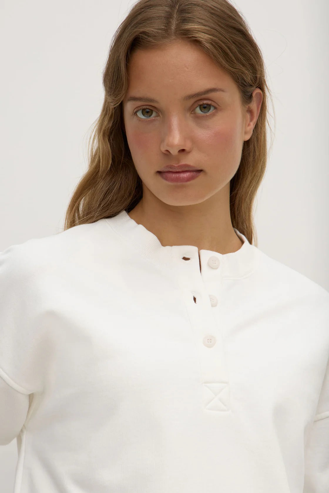 Assembly Label | Anya Fleece Crew - Antique White