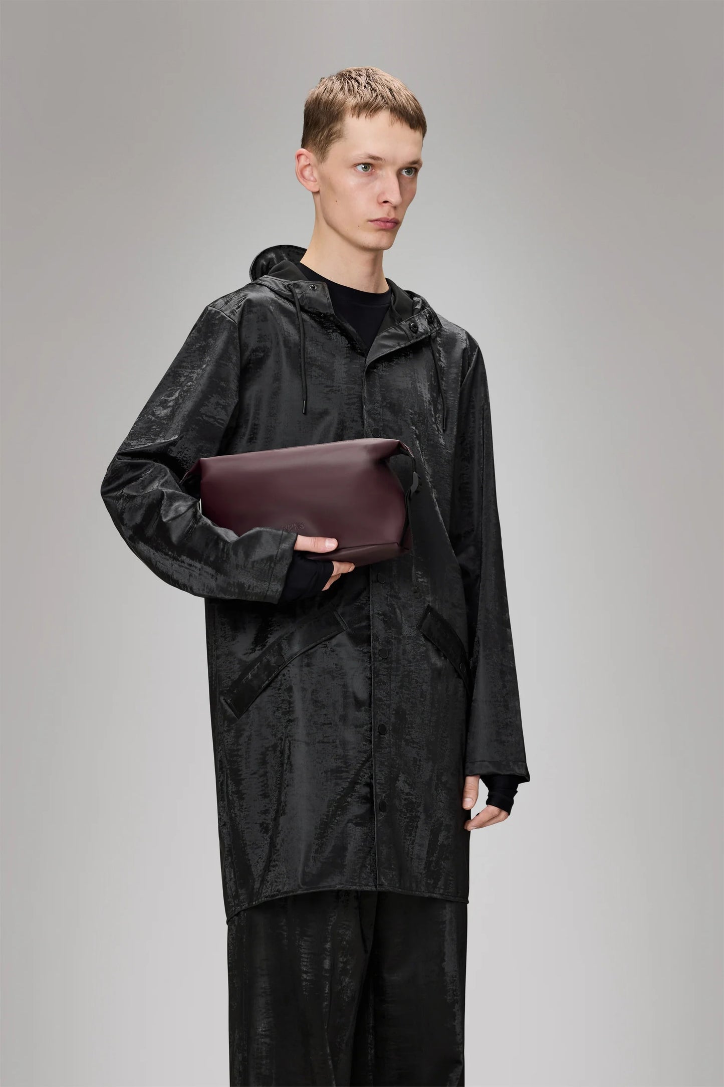 RAINS | Hilo Wash Bag - Depth