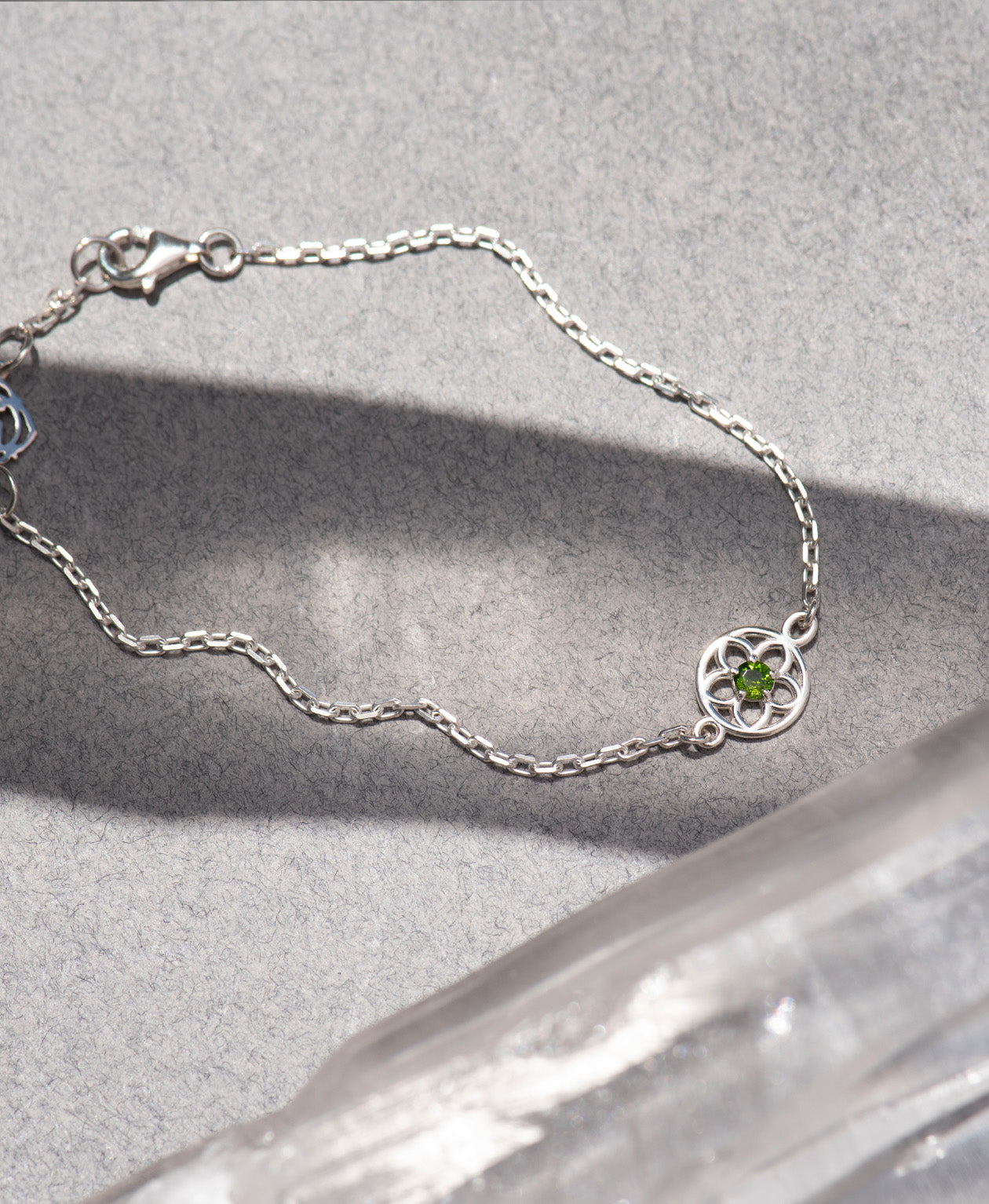 Zoe & Morgan | Manuka Bracelet - Silver/Chrome Diopside