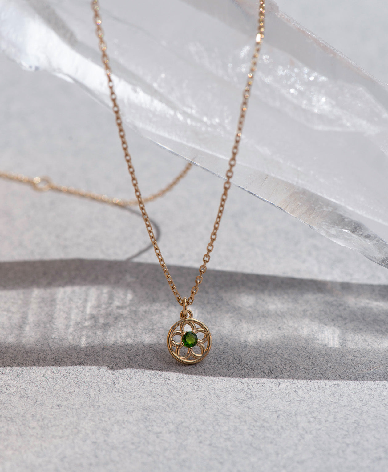 Zoe & Morgan | Manuka Necklace - Gold/Chrome Diopside