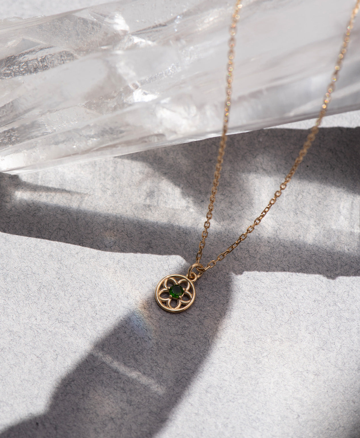 Zoe & Morgan | Manuka Necklace - Gold/Chrome Diopside