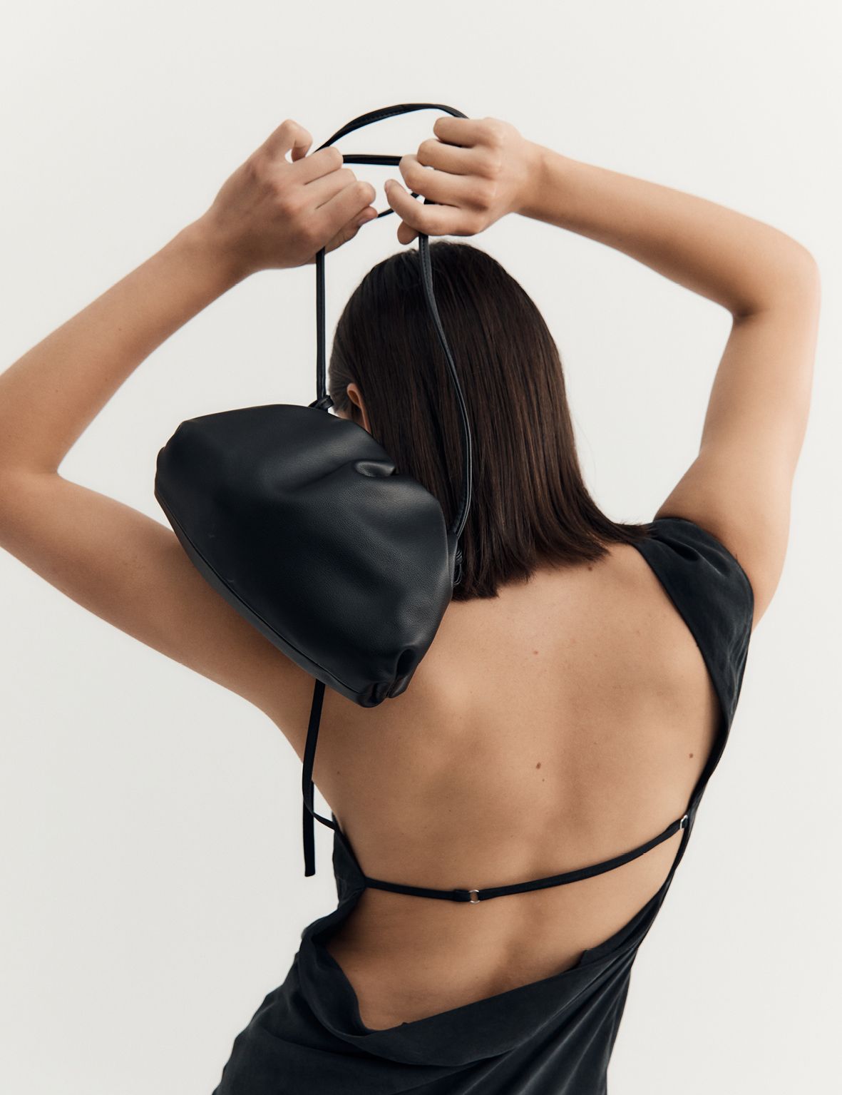 La Tribe | Dumpling Bag - Black