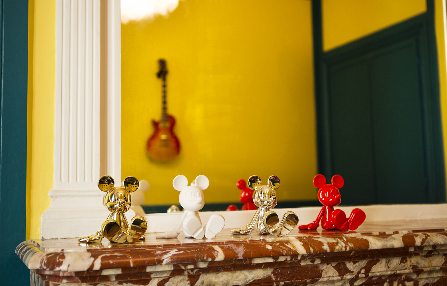 Leblon Delienne | Sitting Mickey - Chromed Silver