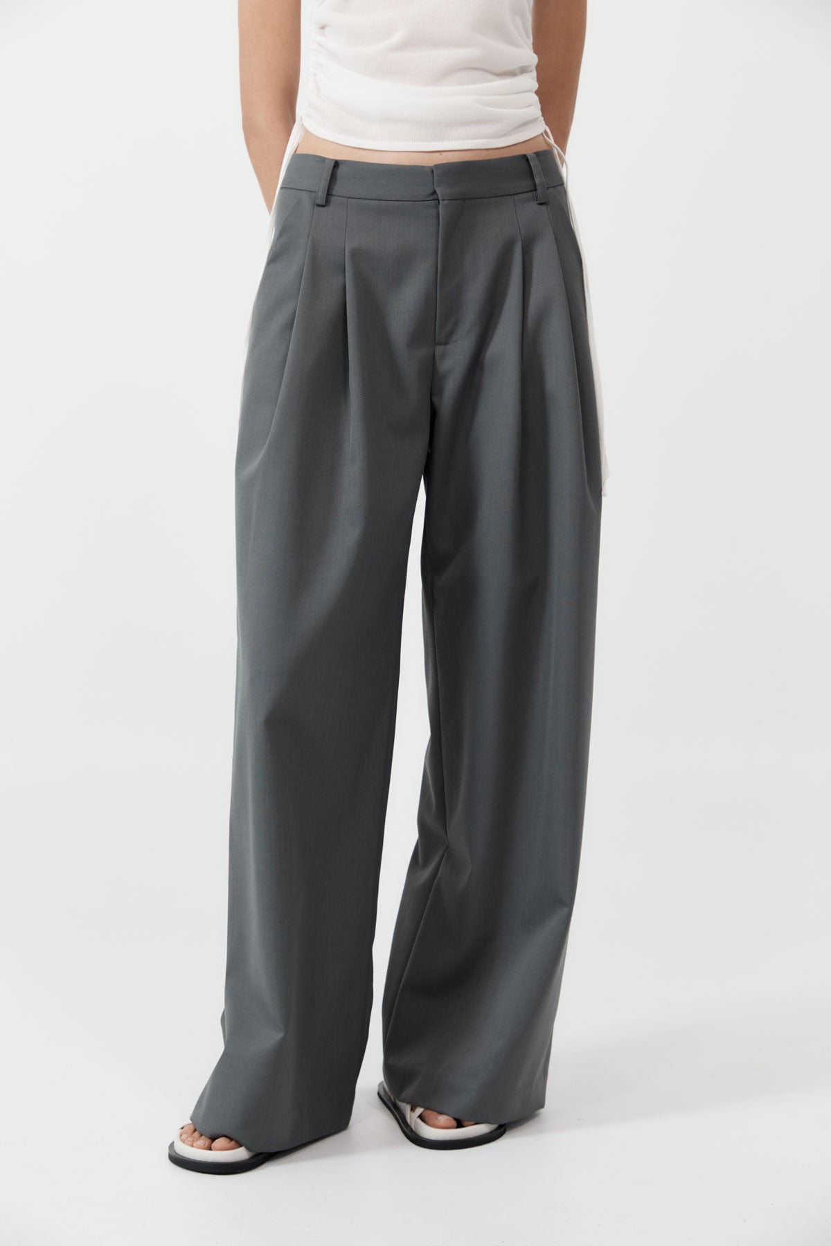 St Agni | Homme Pleat Pants - Pewter