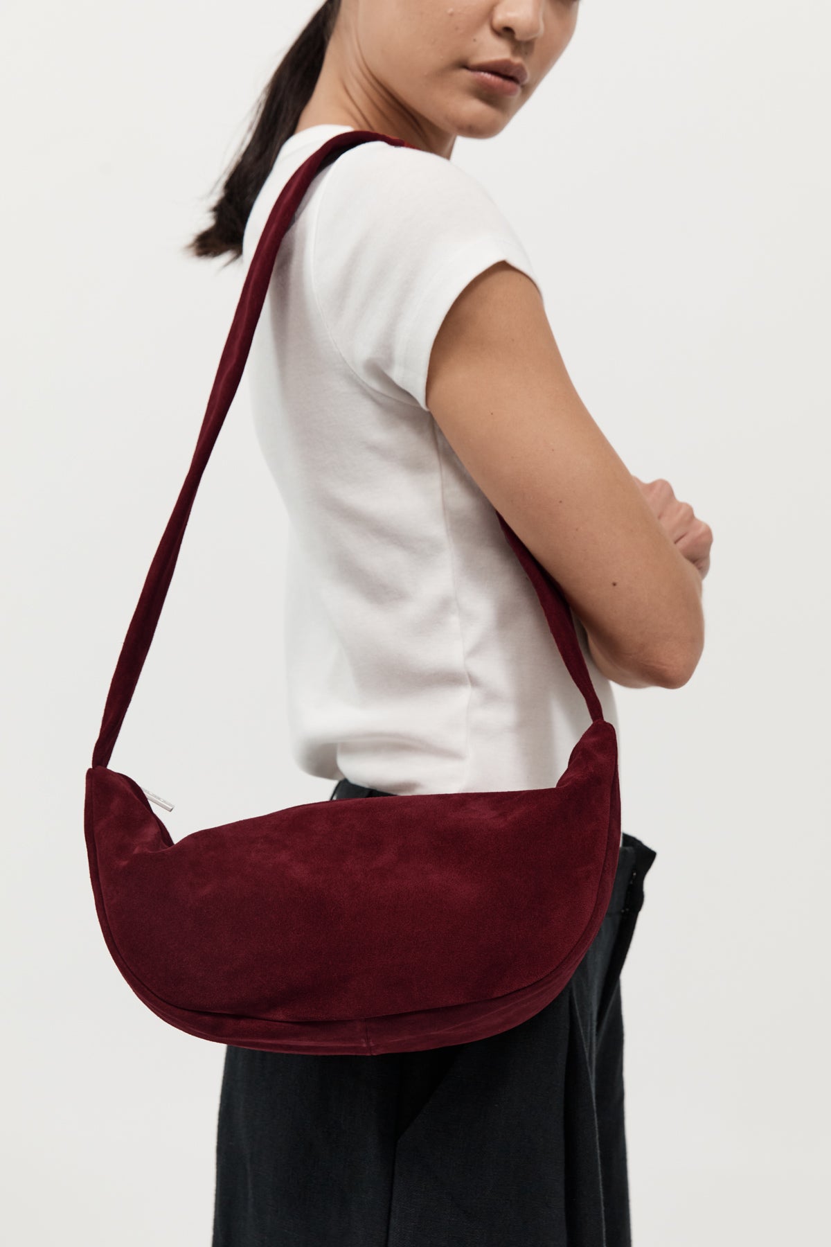 St Agni | Soft Crescent Bag - Rouge