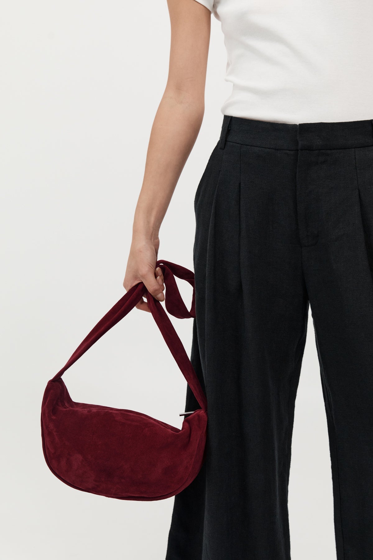 St Agni | Soft Crescent Bag - Rouge