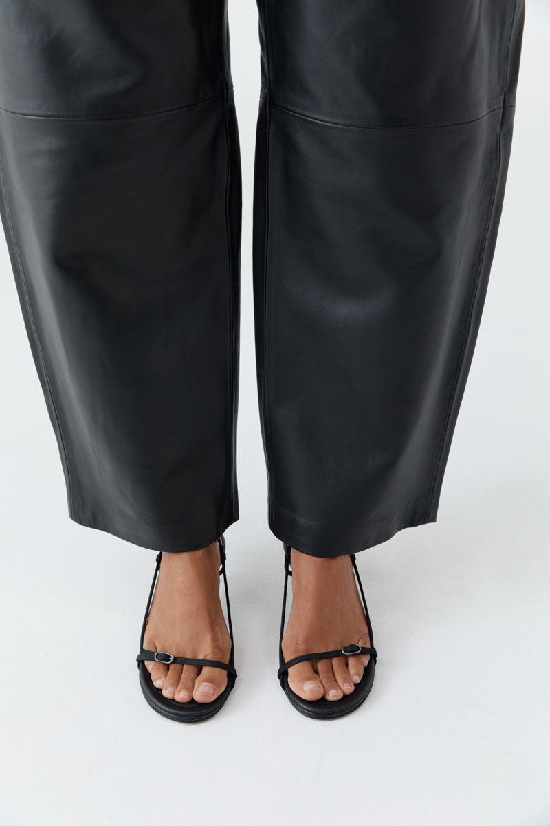 St Agni | Petit Belt Sling Back Heel - Black