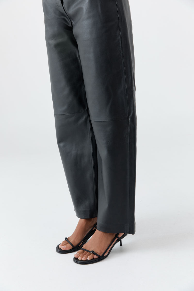 St Agni | Petit Belt Sling Back Heel - Black