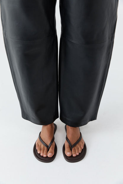 St Agni | Thong Detail Slide - Coffee
