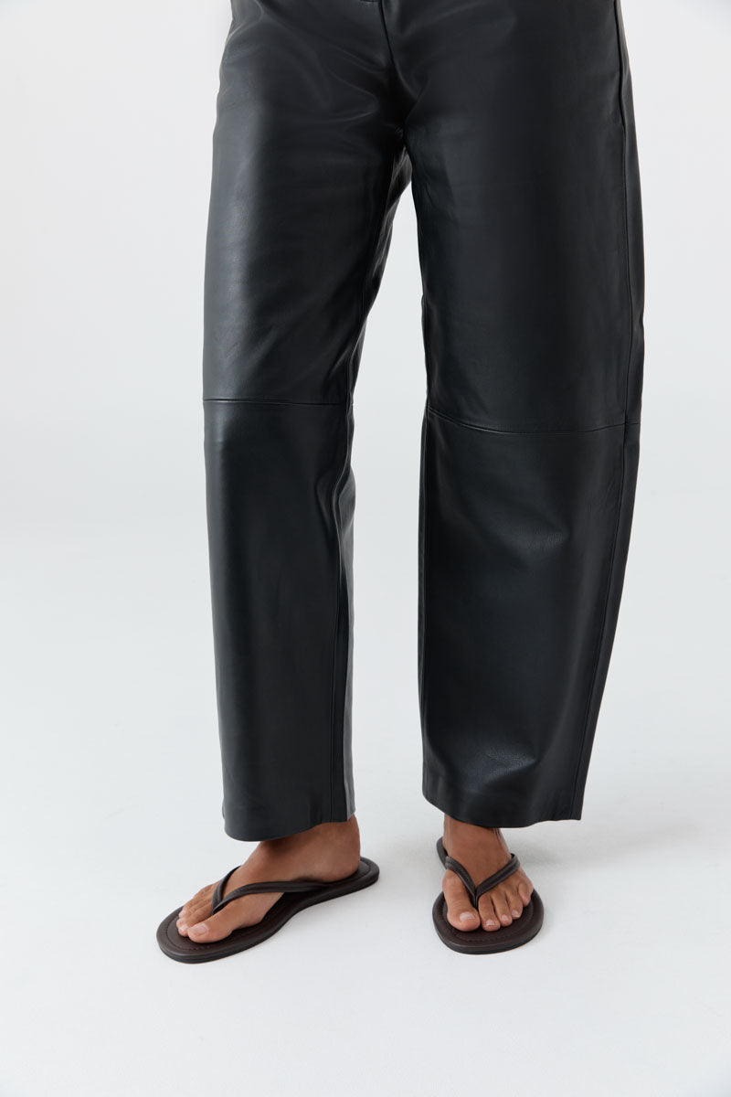 St Agni | Thong Detail Slide - Coffee